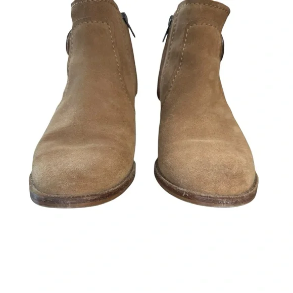 Women’s UGG Size 9 Suede Camel Colored Leahy Booties w Side Zip & Buckle - Picture 4 of 10